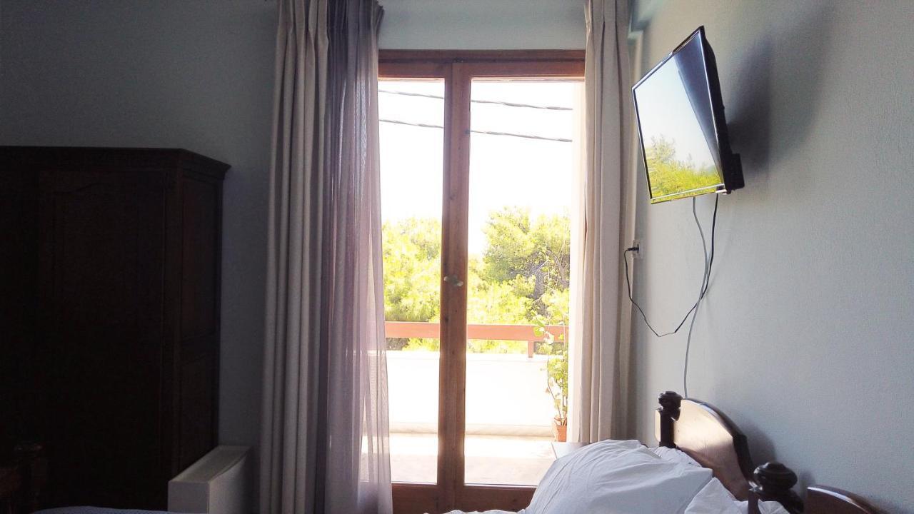 Fistiki Rooms Agia Marina  Экстерьер фото