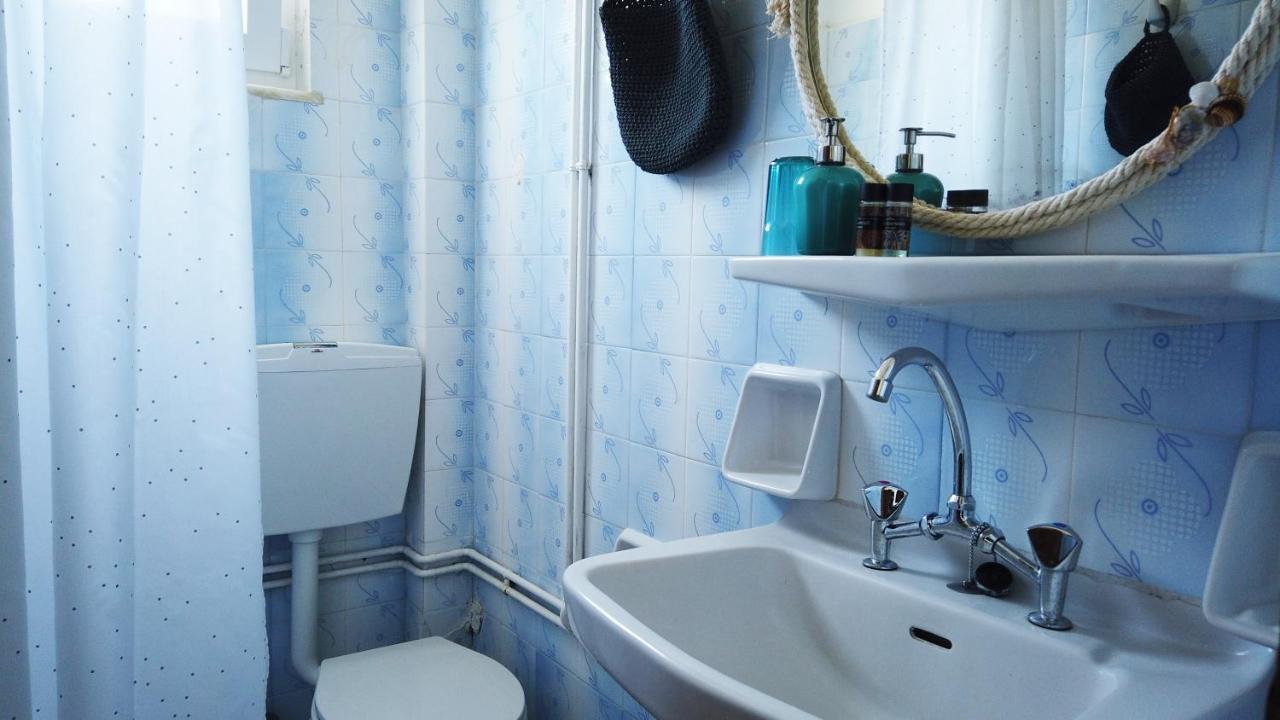 Fistiki Rooms Agia Marina  Экстерьер фото